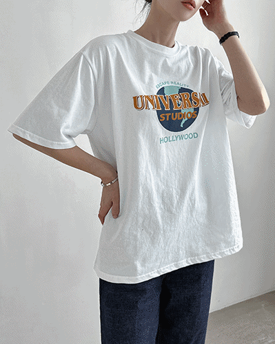 유니버셜 박시 반팔 티셔츠(피그먼트)